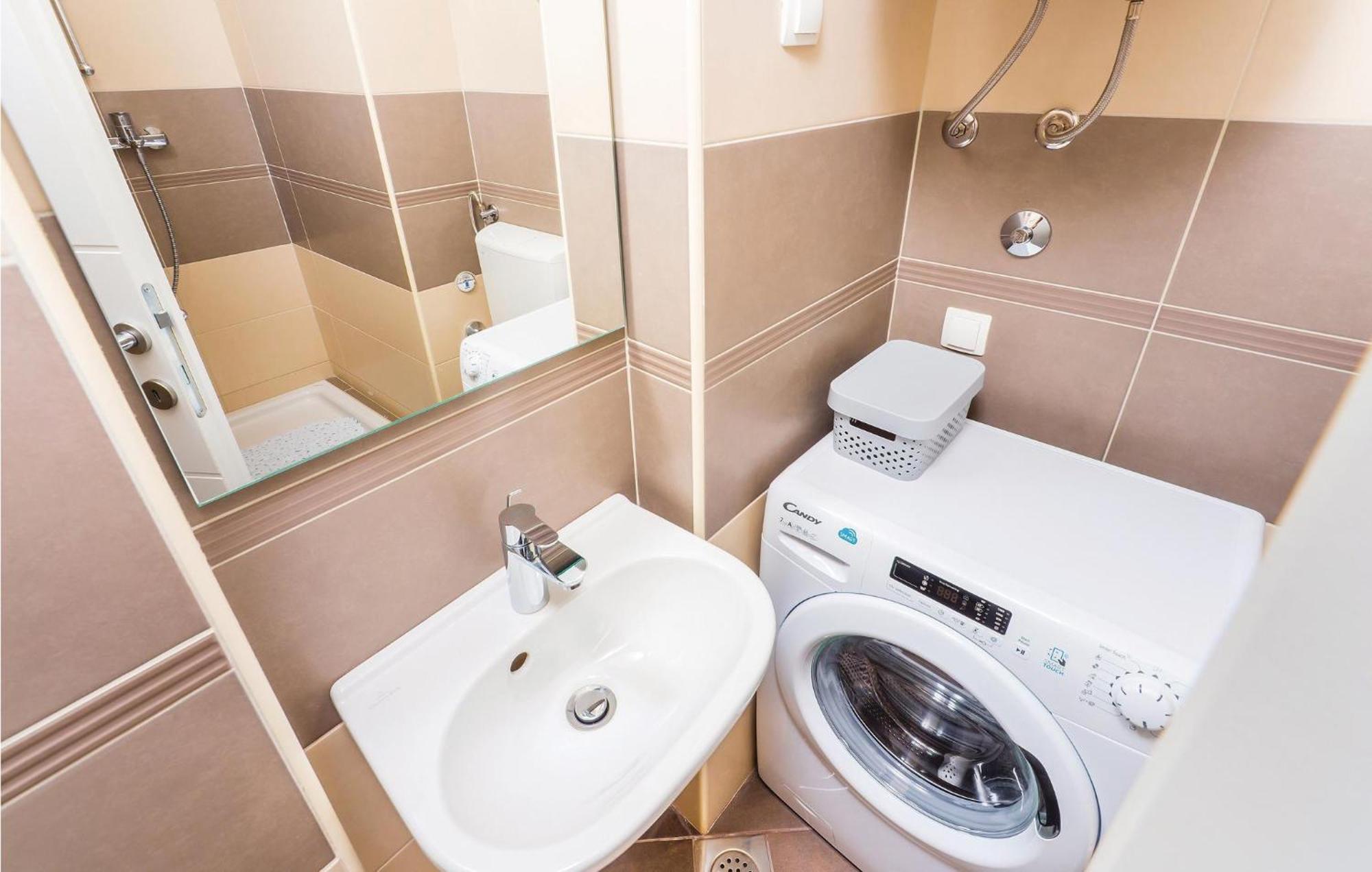 1 Bedroom Gorgeous Apartment In オパティヤ エクステリア 写真
